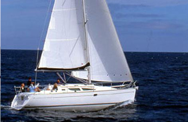 luxury yacht rental mumbai