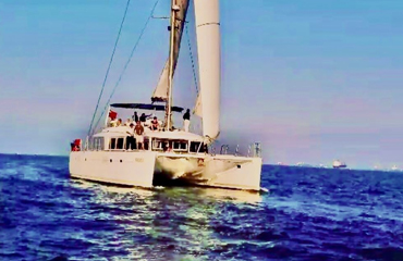 luxury yacht rental mumbai