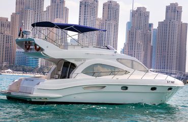 luxury yacht rental mumbai