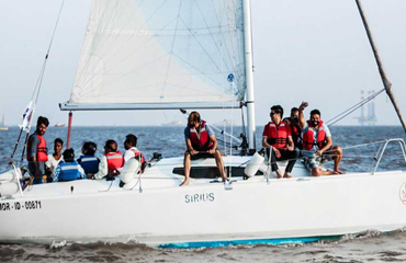 luxury yacht in mumbai