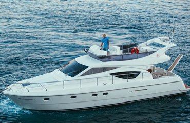 luxury yacht rental mumbai