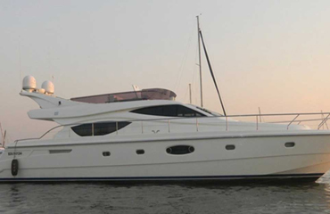 luxury yacht rental mumbai