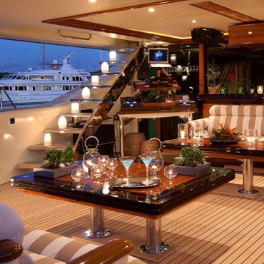 luxury yacht rental mumbai